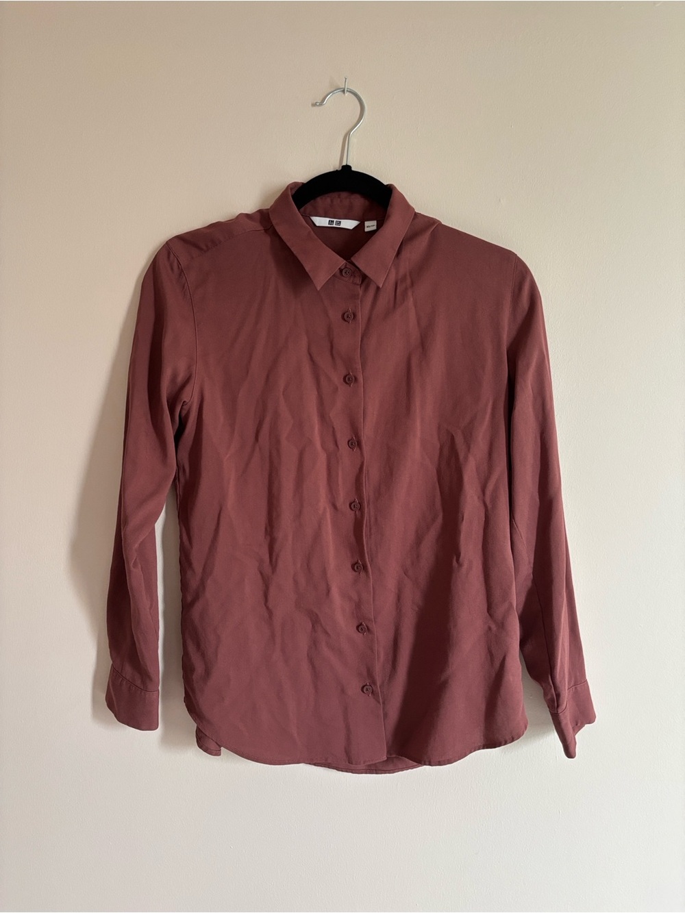 Uniqlo mauve red rayon button-up shirt